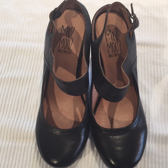 Miz Mooz shoes - Picture 2 of 5
